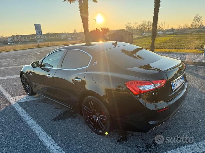 Usata Maserati Ghibli 430 CV (316 kW) 2018 Nero Berlina