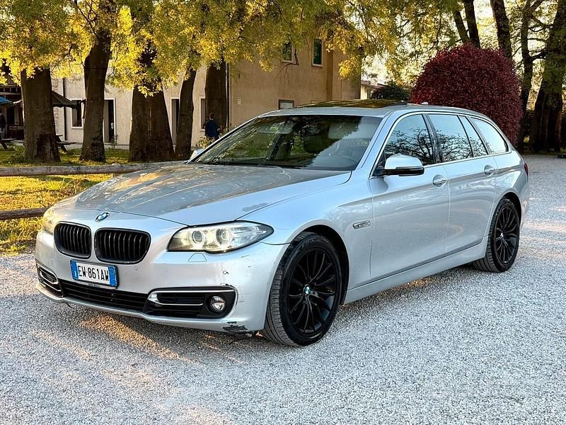 Usata BMW 520 Comfort Edition 184 CV (135 kW) 2014 Grigio Station wagon
