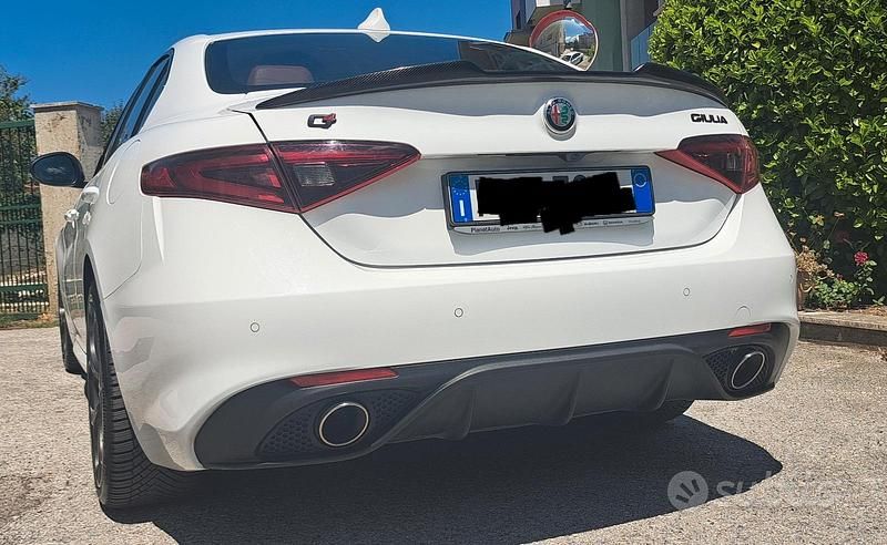 Usata 2018 Alfa Romeo Giulia Tre volumi | 17.500 € (Ottimo prezzo) - Immagine 1/2