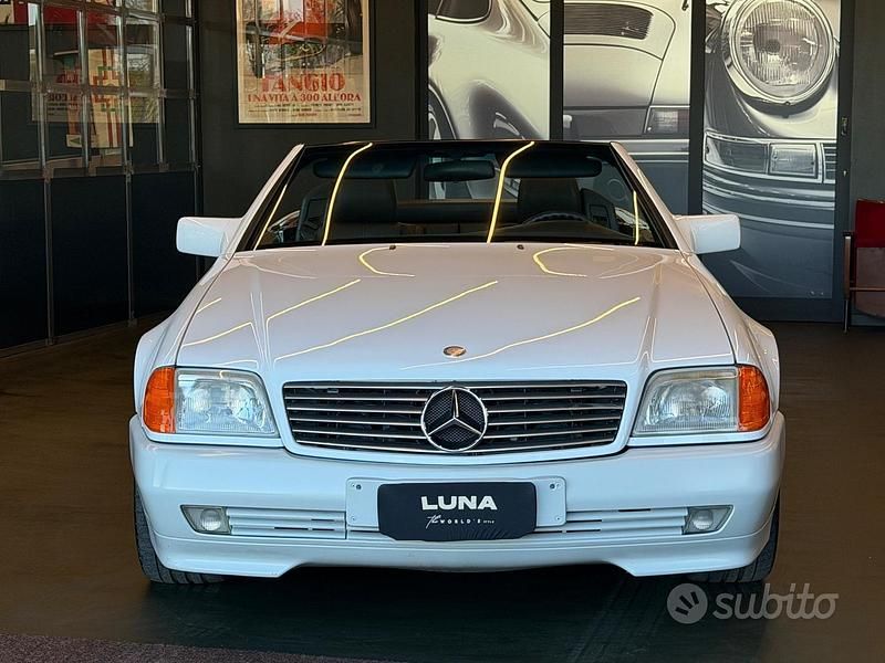 Usata Mercedes SL500 333 CV (244 kW) 1991 Bianco Cabrio