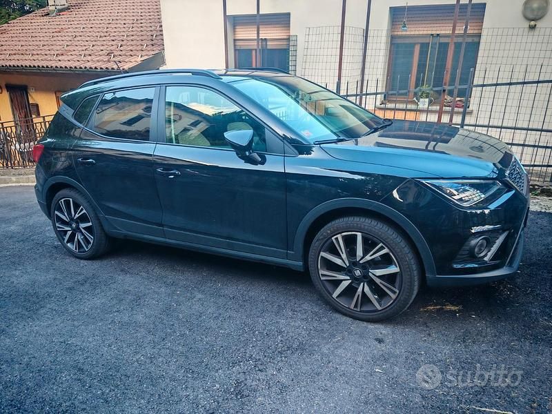 Usata Seat Arona 95 CV (69 kW) 2019 Nero SUV