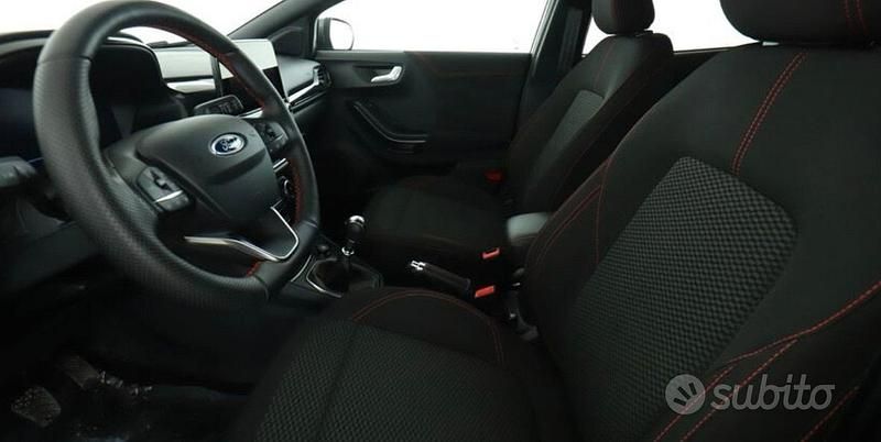 Usata Ford Puma 125 CV (91 kW) 2024 Grigio SUV