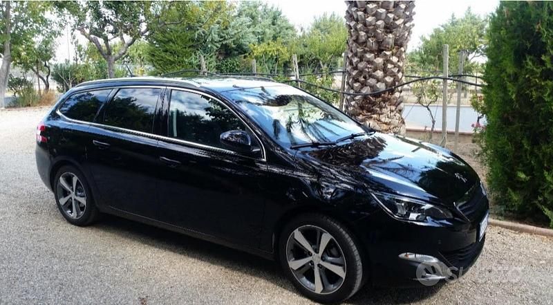 Usata Peugeot 308 SW 120 CV (88 kW) 2016 Nero Station wagon