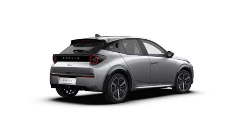 Usata Lancia Ypsilon 101 CV (74 kW) 2025 Grigio granito Utilitaria