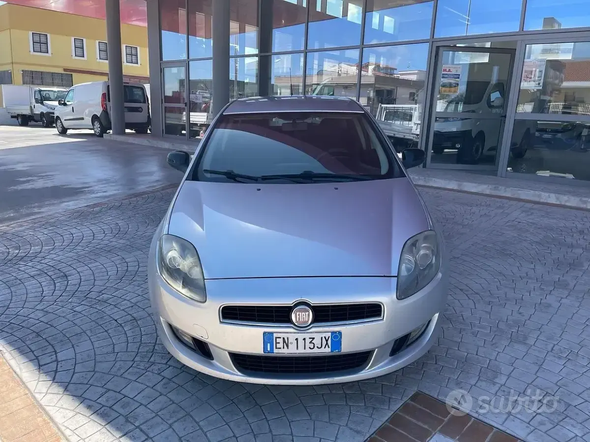 Usata Fiat Bravo Street 120 CV (88 kW) 2012 Grigio Utilitaria