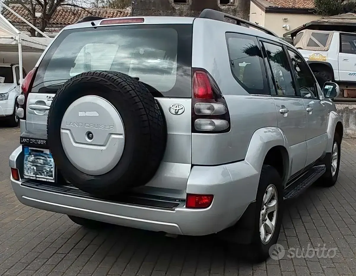 Usata Toyota Land Cruiser Sol 163 CV (119 kW) 2003 Grigio SUV