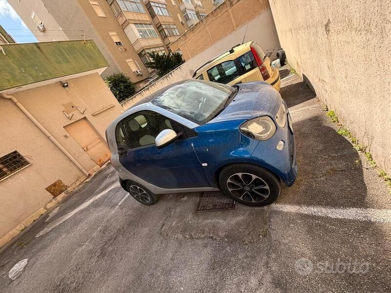 Usata 2014 Smart ForTwo Coupé Coupé | 7000 € (Buon prezzo) - Immagine 1/4