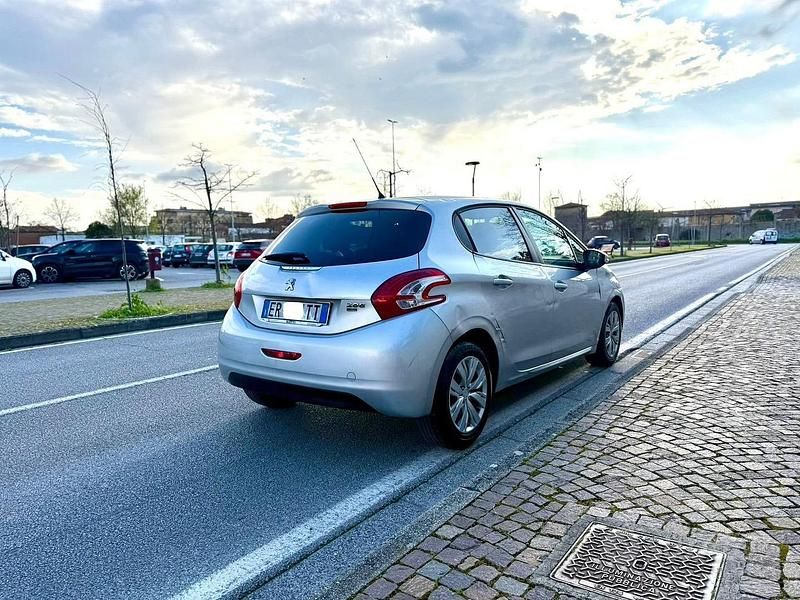 Usata Peugeot 208 2013 Grigio Utilitaria