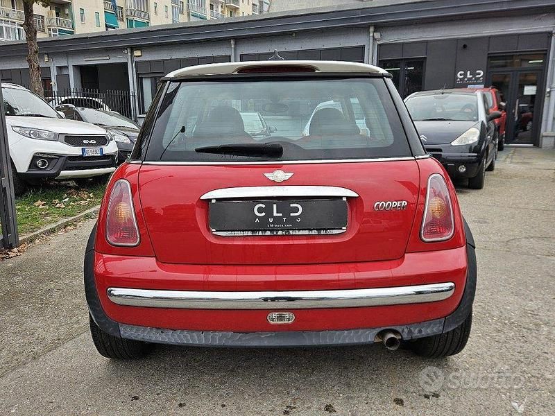 Usata Mini Cooper 116 CV (85 kW) 2003 Rosso Utilitaria