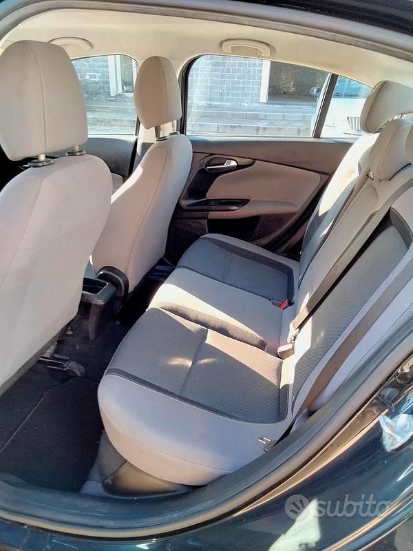 Usata Fiat Tipo Easy 120 CV (88 kW) 2018 Nero Berlina
