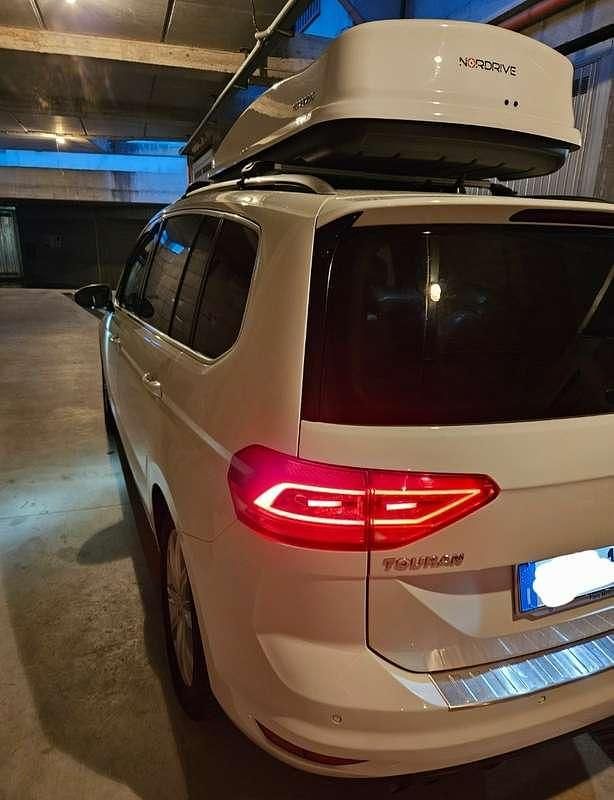 Usata 2019 VW Touran Monovolume | 16.000 € (Molto cara) - Immagine 1/4