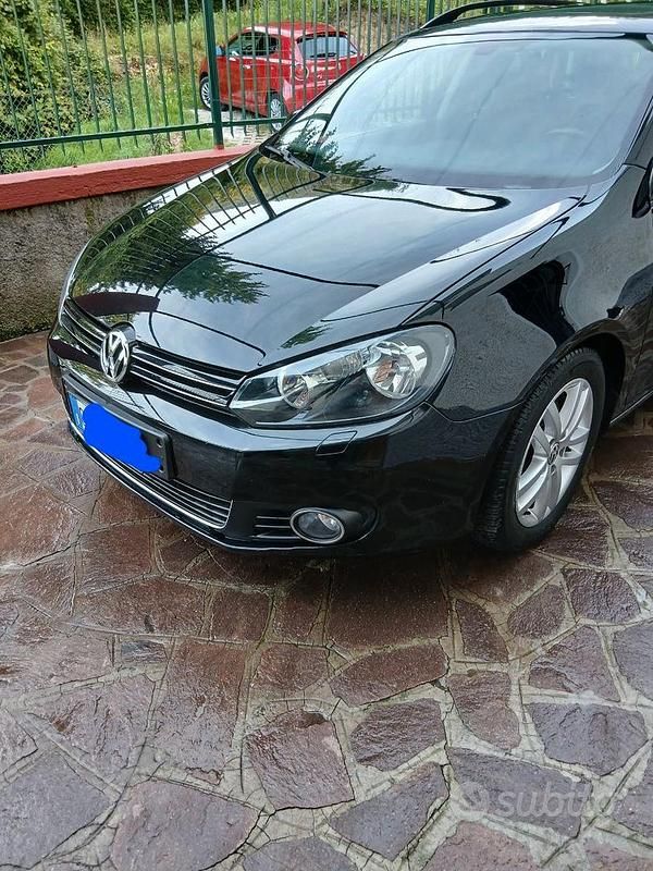 Usata 2011 VW Golf VI Station wagon | 5000 € - Immagine 1/4