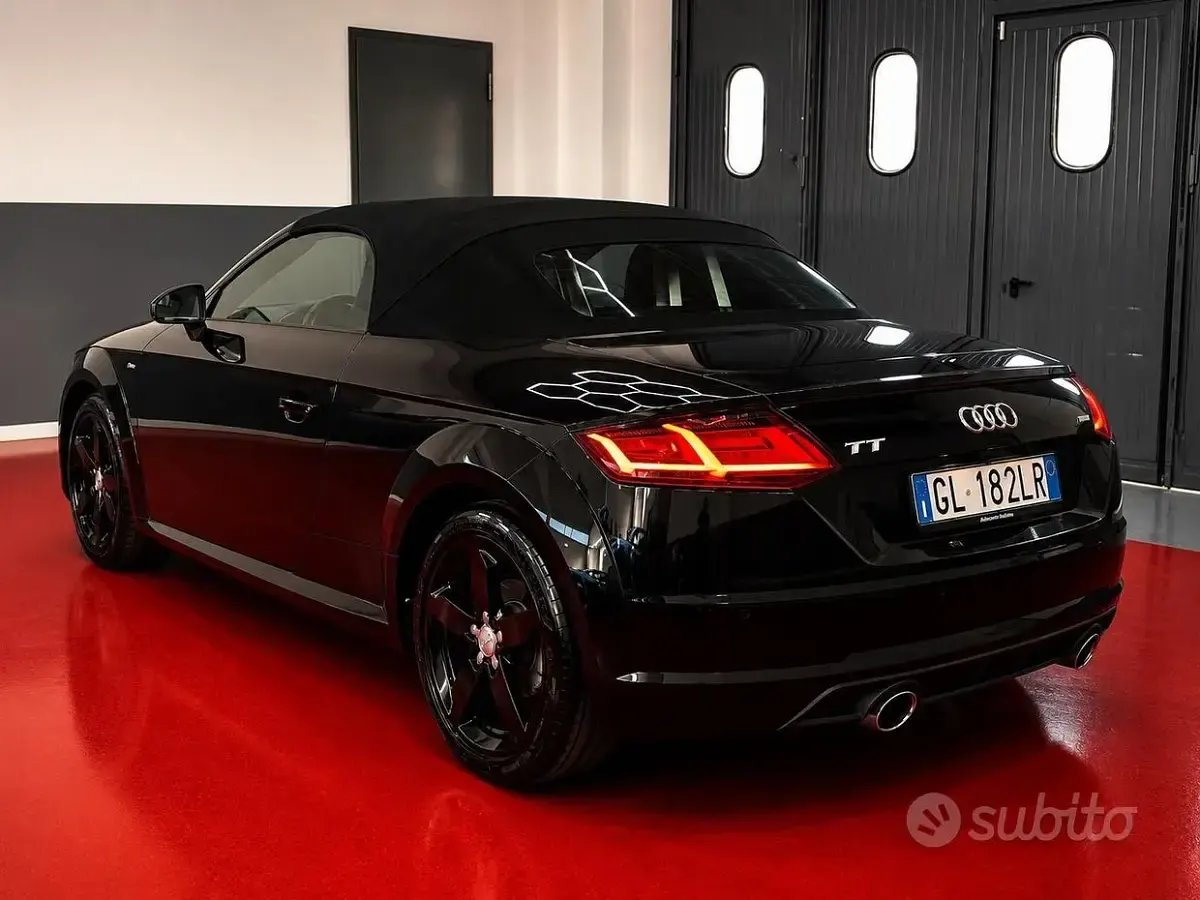 Usata Audi TT Roadster 184 CV (135 kW) 2018 Nero Cabrio
