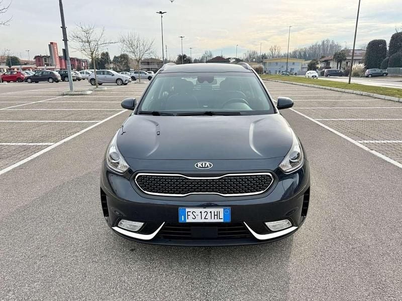 Usata Kia Niro Start 105 CV (77 kW) 2018 Grigio SUV