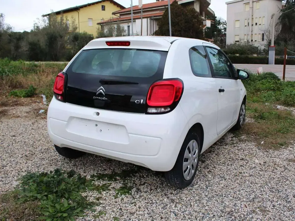 Usata Citroën C1 Feel 69 CV (50 kW) 2015 Bianco Utilitaria