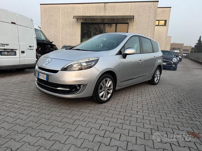 Usata Renault Scénic III Bose Edition 110 CV (80 kW) 2012 Grigio Monovolume