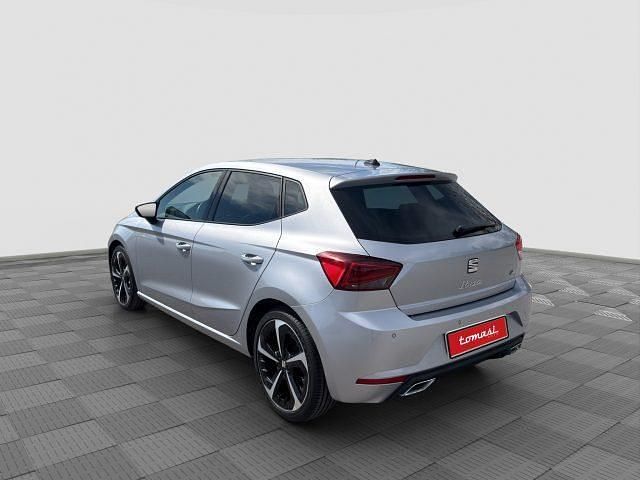 Käytetty Seat Ibiza Style 95 HP (69 kW) 2022 Hopea Viistoperä