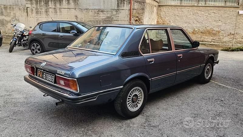 Usata BMW 518 90 CV (66 kW) 1981 Blu/azzurro Berlina