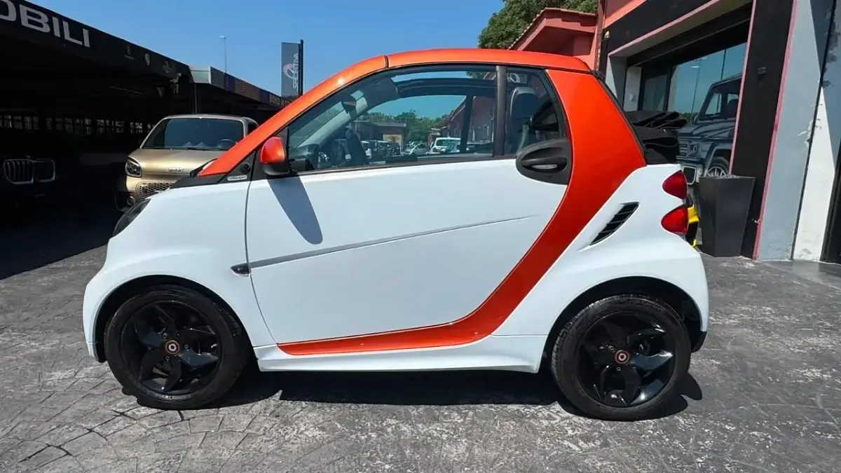 Usata Smart ForTwo Cabrio Edition Flashlight 84 CV (61 kW) 2015 Bianco Cabrio
