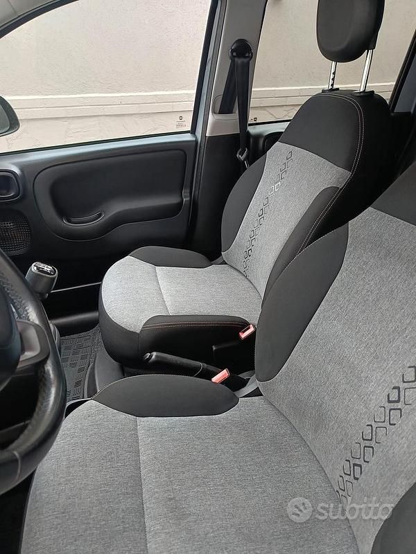Usata Fiat Panda 69 CV (50 kW) 2019 Grigio Utilitaria
