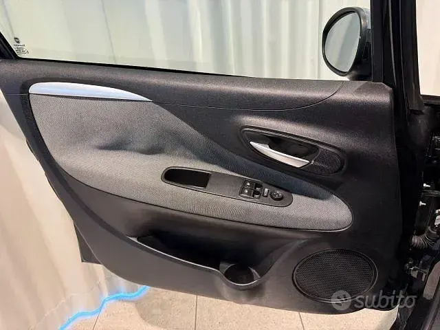 Usata Fiat Punto Evo 90 CV (66 kW) 2010 Nero Utilitaria