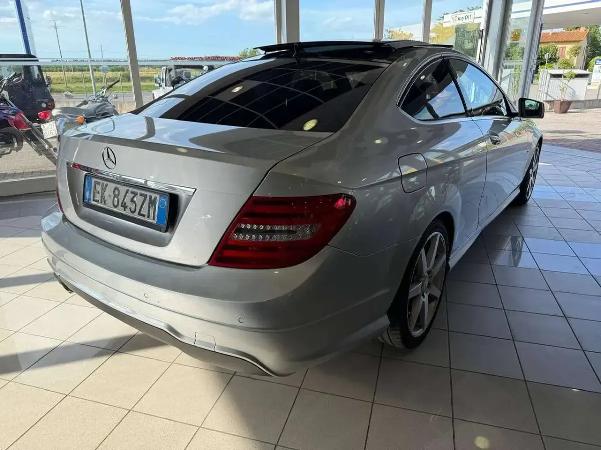 Usata Mercedes C220 Executive 170 CV (125 kW) 2012 Argento Coupé