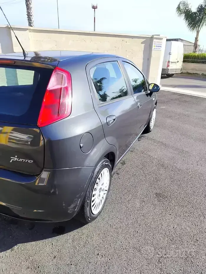 Usata Fiat Grande Punto Active 65 CV (47 kW) 2008 Utilitaria