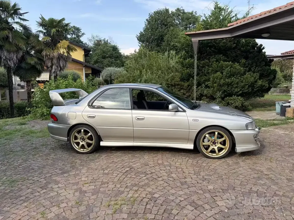 Usata Subaru Impreza GT 2000 Grigio Berlina