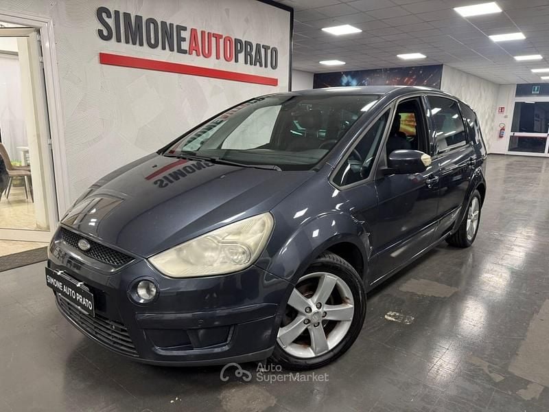 Usata Ford S-MAX Titanium 140 CV (102 kW) 2007 Grigio Monovolume