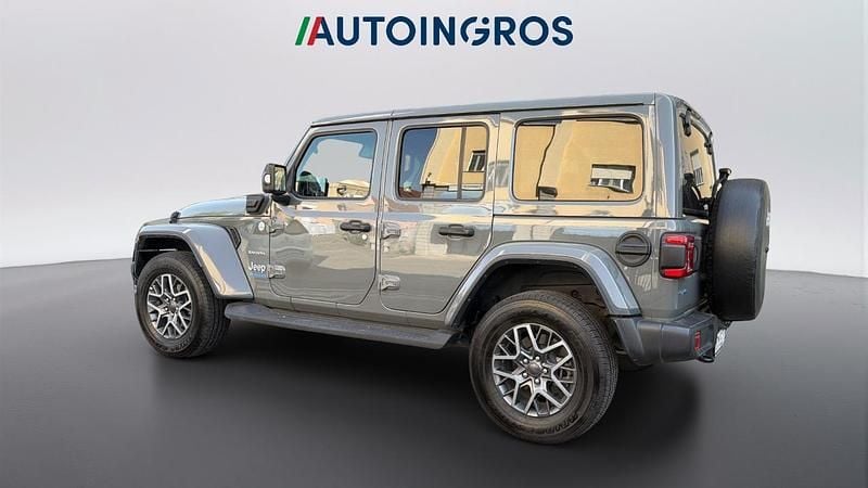 Usado Jeep Wrangler Sahara 272 HP (200 kW) 2022 Cinzento SUV