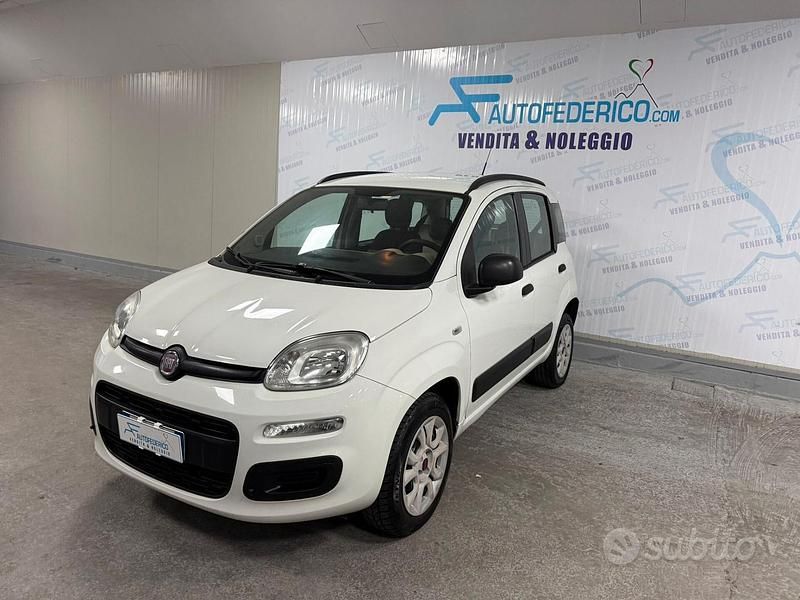Bianco Usata 2014 Fiat Panda Easy Tre volumi | 4990 € (Buon prezzo) - Immagine 1/4