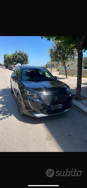Usata Peugeot 2008 Allure 131 CV (96 kW) 2020 Nero SUV