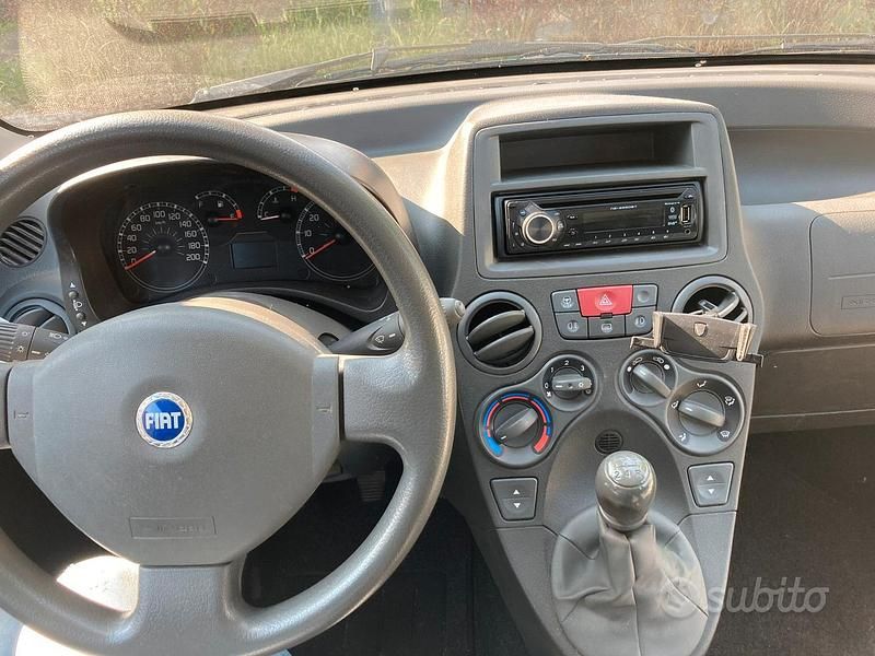 Grigio Usata 2007 Fiat Panda Dynamic Utilitaria | 3000 € (Ottimo prezzo) - Immagine 1/4