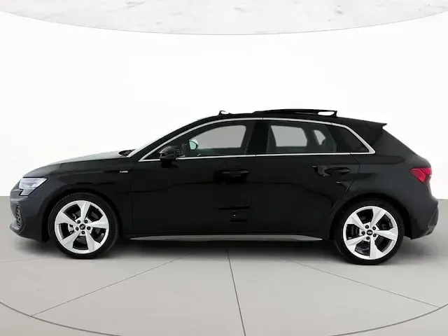 Usata Audi A3 S-Line 150 CV (110 kW) 2025 Nero metallizzato Berlina