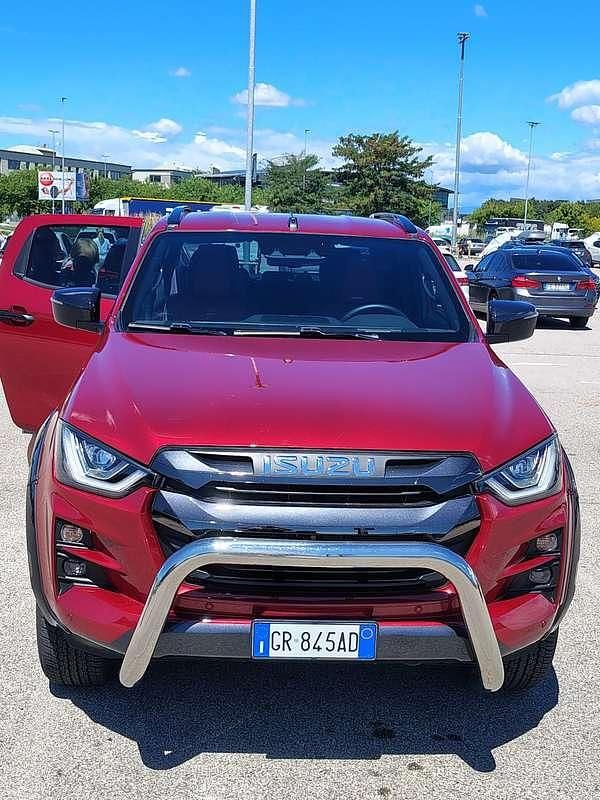 Usata Isuzu D-Max 163 CV (119 kW) 2023 Furgone