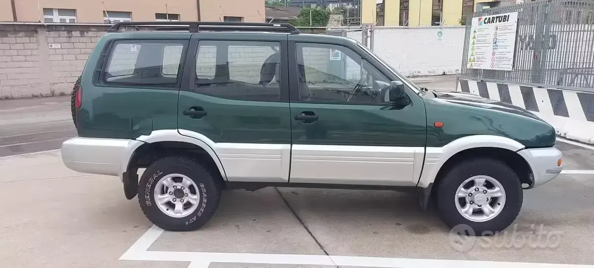 Usata Nissan Terrano 125 CV (91 kW) 1999 Verde SUV