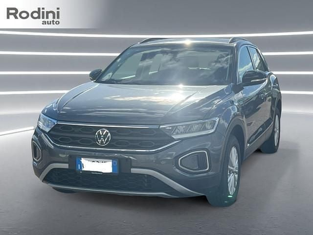 Usata VW T-Roc Life 150 CV (110 kW) 2023 Grigio SUV