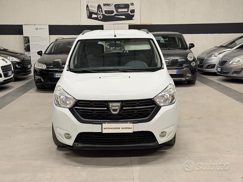 Usata Dacia Lodgy Lauréate 90 CV (66 kW) 2017 Bianco Monovolume