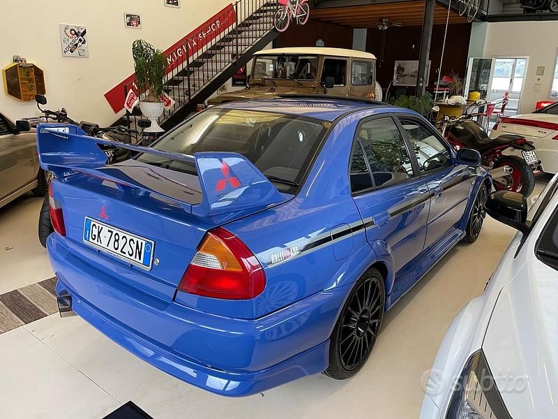 Usata Mitsubishi Lancer 280 CV (205 kW) 1999 Blu Berlina