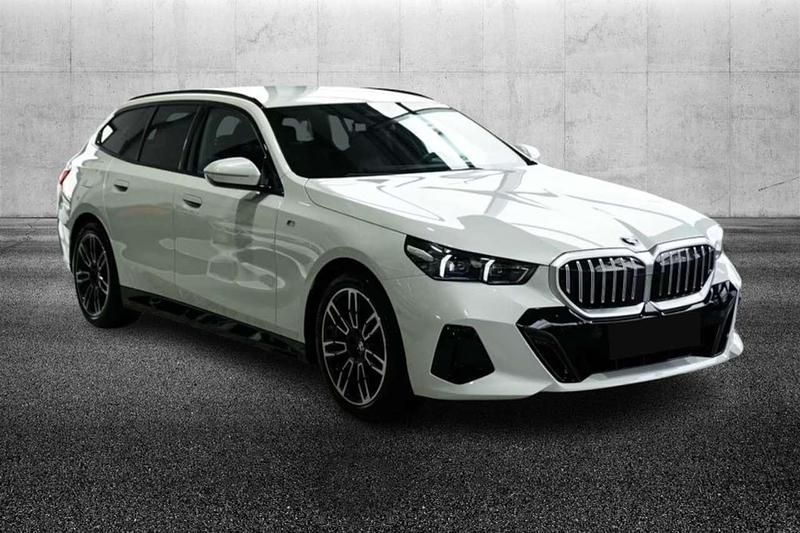 Usata BMW 520 M Sport 190 CV (139 kW) 2025 Bianco metallizzato Station wagon