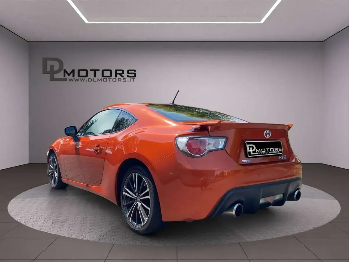 Usata Toyota GT86 Edition 200 CV (147 kW) 2012 Orange limited edition Coupé