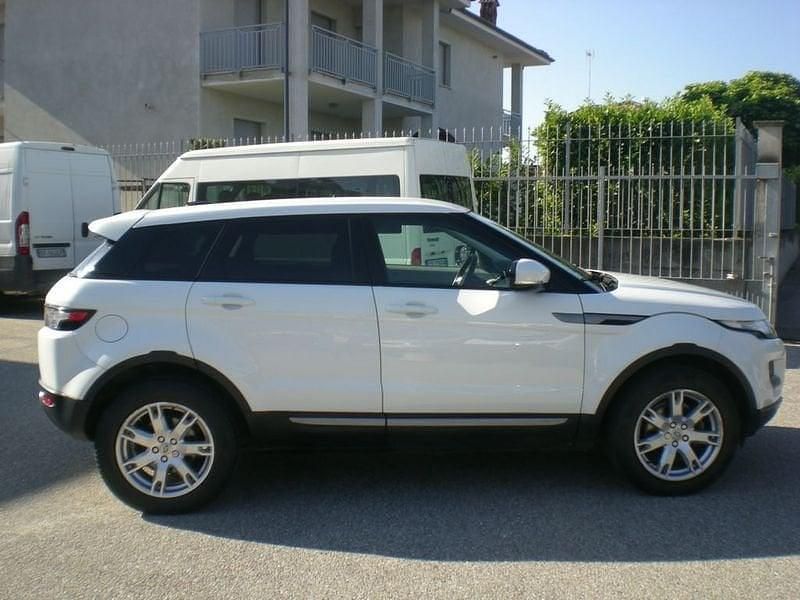 Usata Land Rover Range Rover evoque Dynamic 149 CV (109 kW) 2011 Bianco SUV