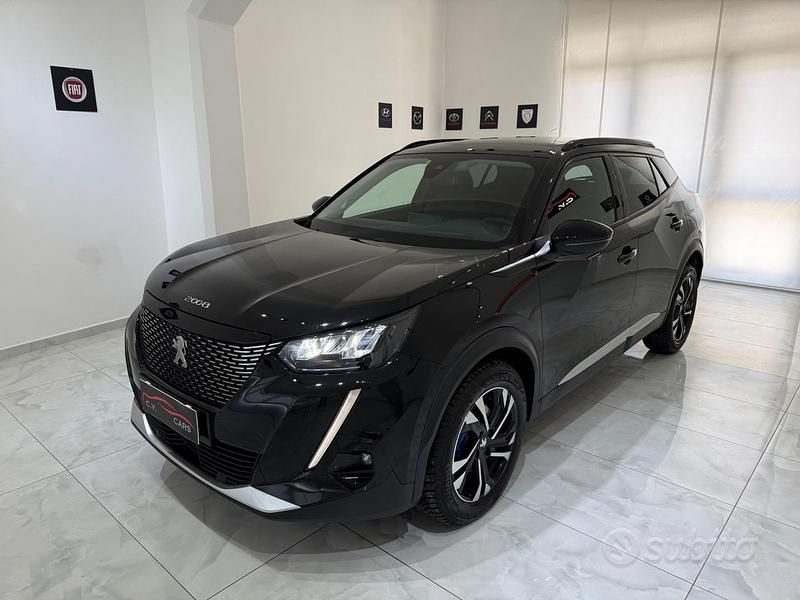Usata Peugeot 2008 Allure 131 CV (96 kW) 2022 Nero SUV