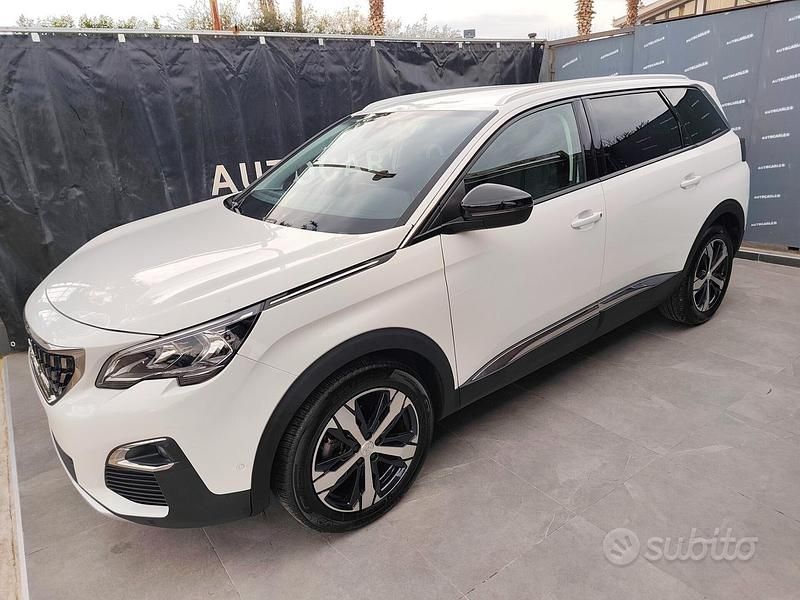 Usata Peugeot 5008 130 CV (95 kW) 2020 Bianco SUV