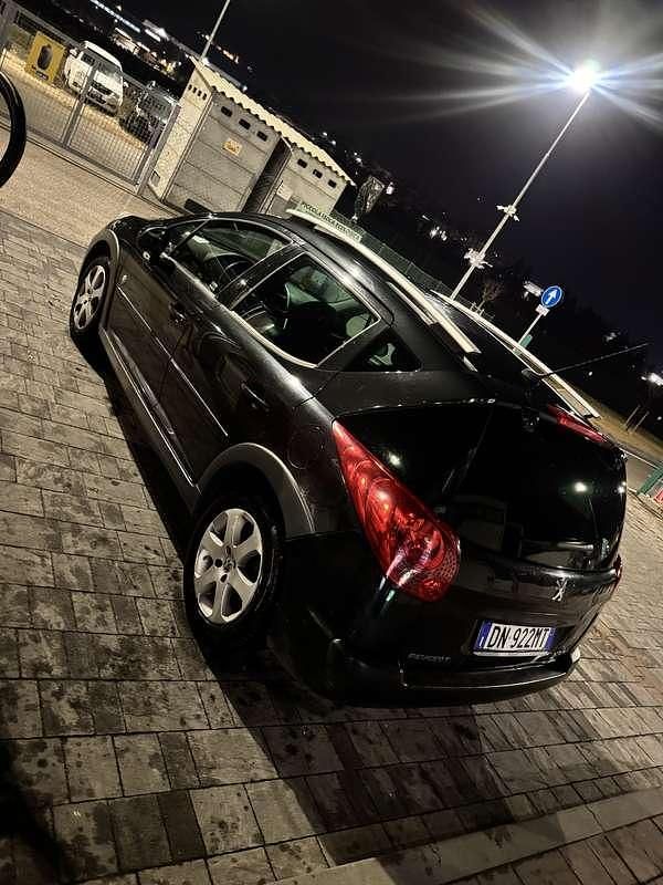 Usata Peugeot 207 Outdoor Outdoor 90 CV (66 kW) 2008 Station wagon