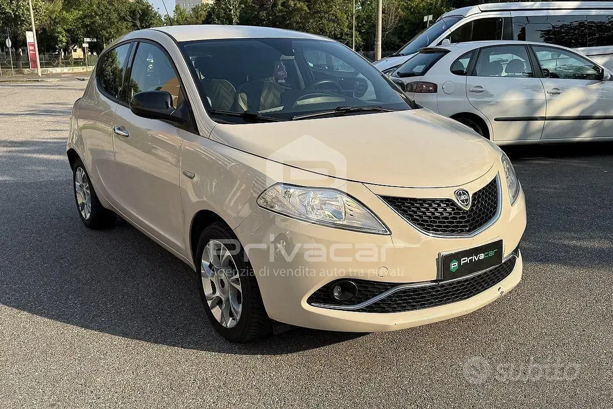 Usata Lancia Ypsilon S 95 CV (69 kW) 2016 Utilitaria