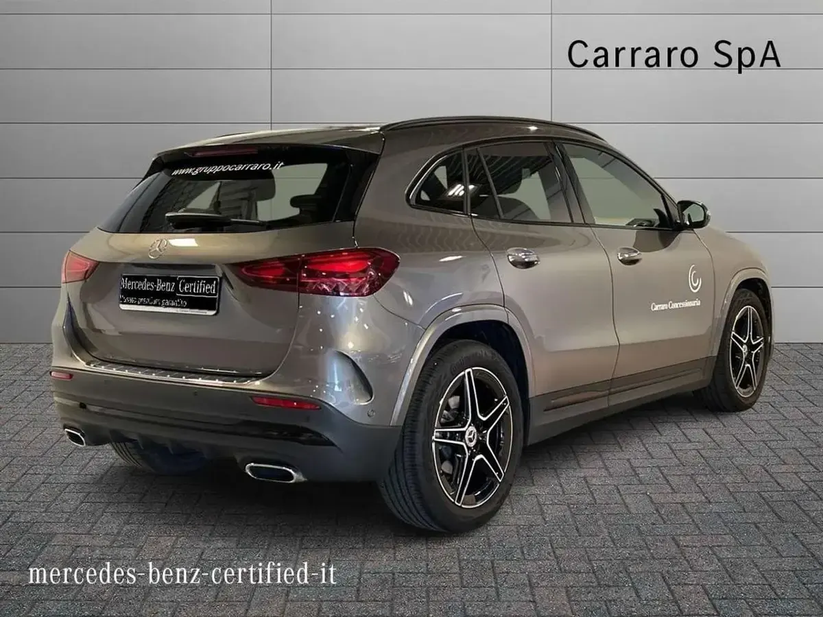 Usata Mercedes GLA200 150 CV (110 kW) 2025 Grigio montagna SUV