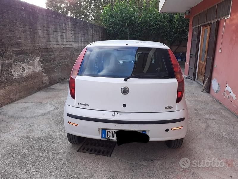 Usata Fiat Punto 2005 Bianco Utilitaria