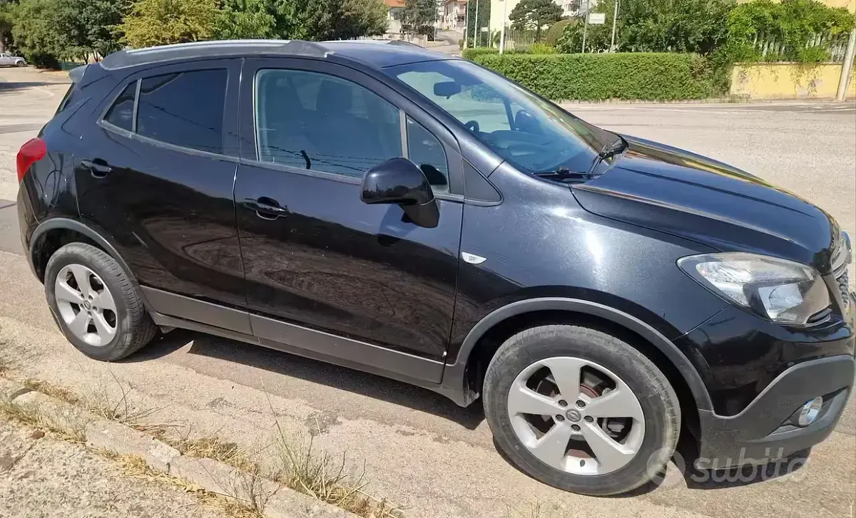 Usata Opel Mokka 136 CV (100 kW) 2015 Nero SUV