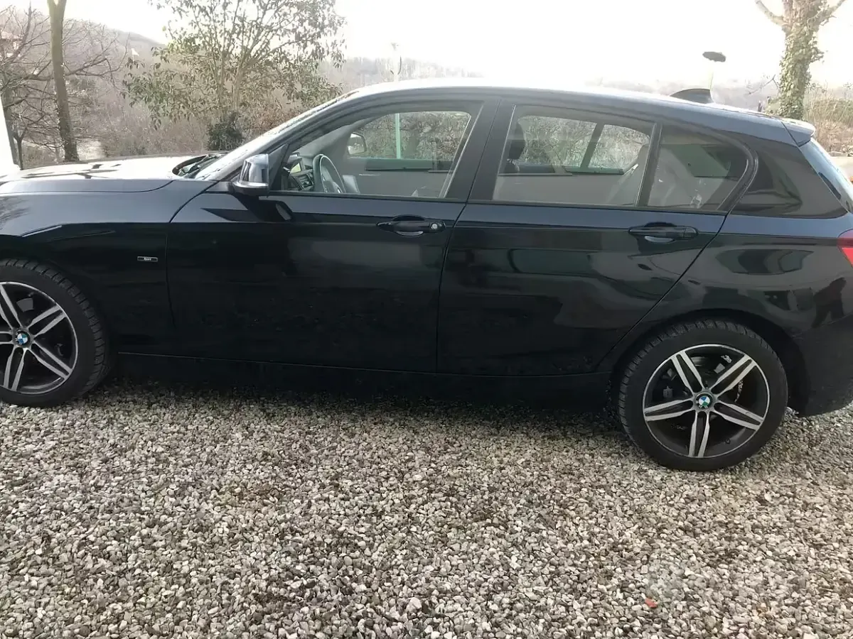 Usata BMW 118 Sport Line 143 CV (105 kW) 2014 Nero Utilitaria